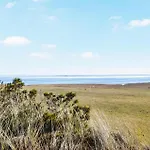 Two-bedroom In Hvide Sande *