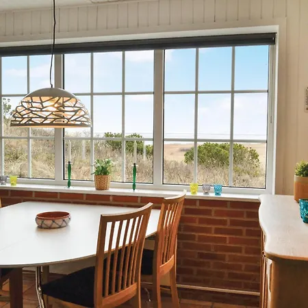 Ferienhaus Two-bedroom In Hvide Sande